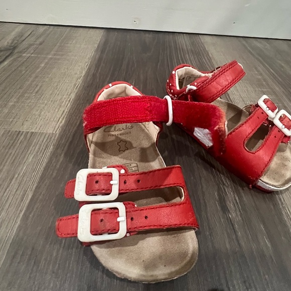 Clarks Sandals - Picture 7 of 8